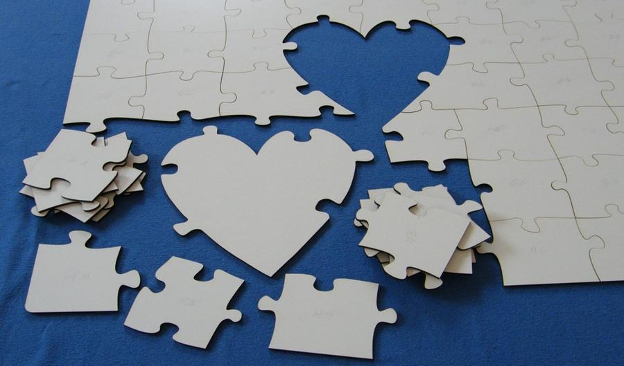 zum Selbst Bemalen Blanko Holz-Puzzle Quadrat mit Herz 25 Teile 40x40 cm 